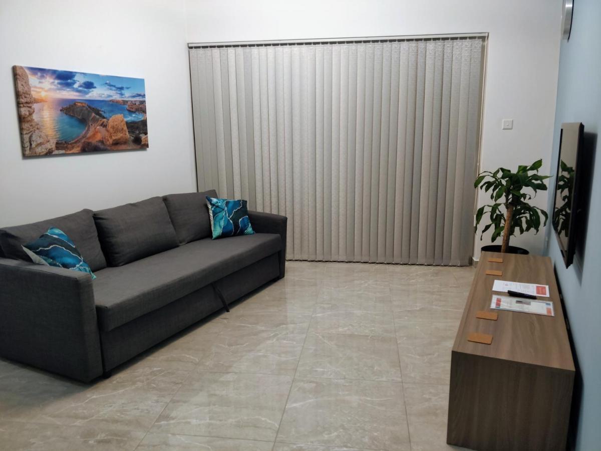 Deggies Apartments - Spacious, Modern Apartment! 나샤르 외부 사진